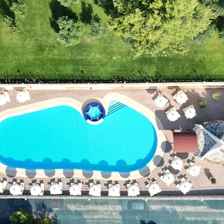 Prázdninový areál Villaggio Idra