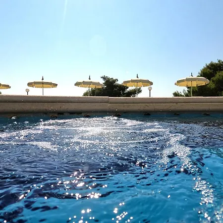 Villaggio Idra Semesterpark 2*